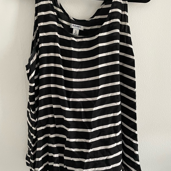 Tank - Picture 2 of 2